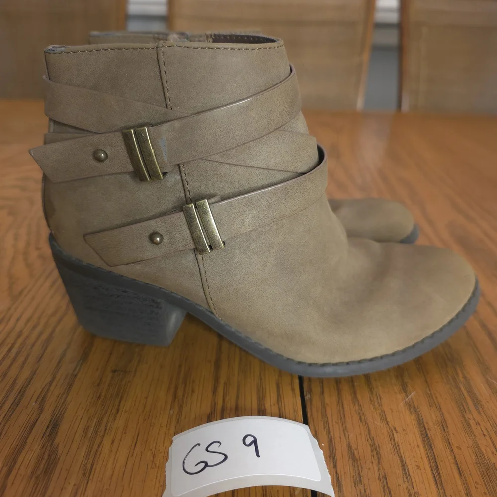 Kids' Taupe Faux-Leather‎ Ankle Boots with Wrap Straps
